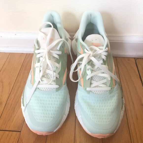 Free People x Reebok Women's  Floatzig 1 Sneakers  Size US 9.5 - Picture 3 of 10